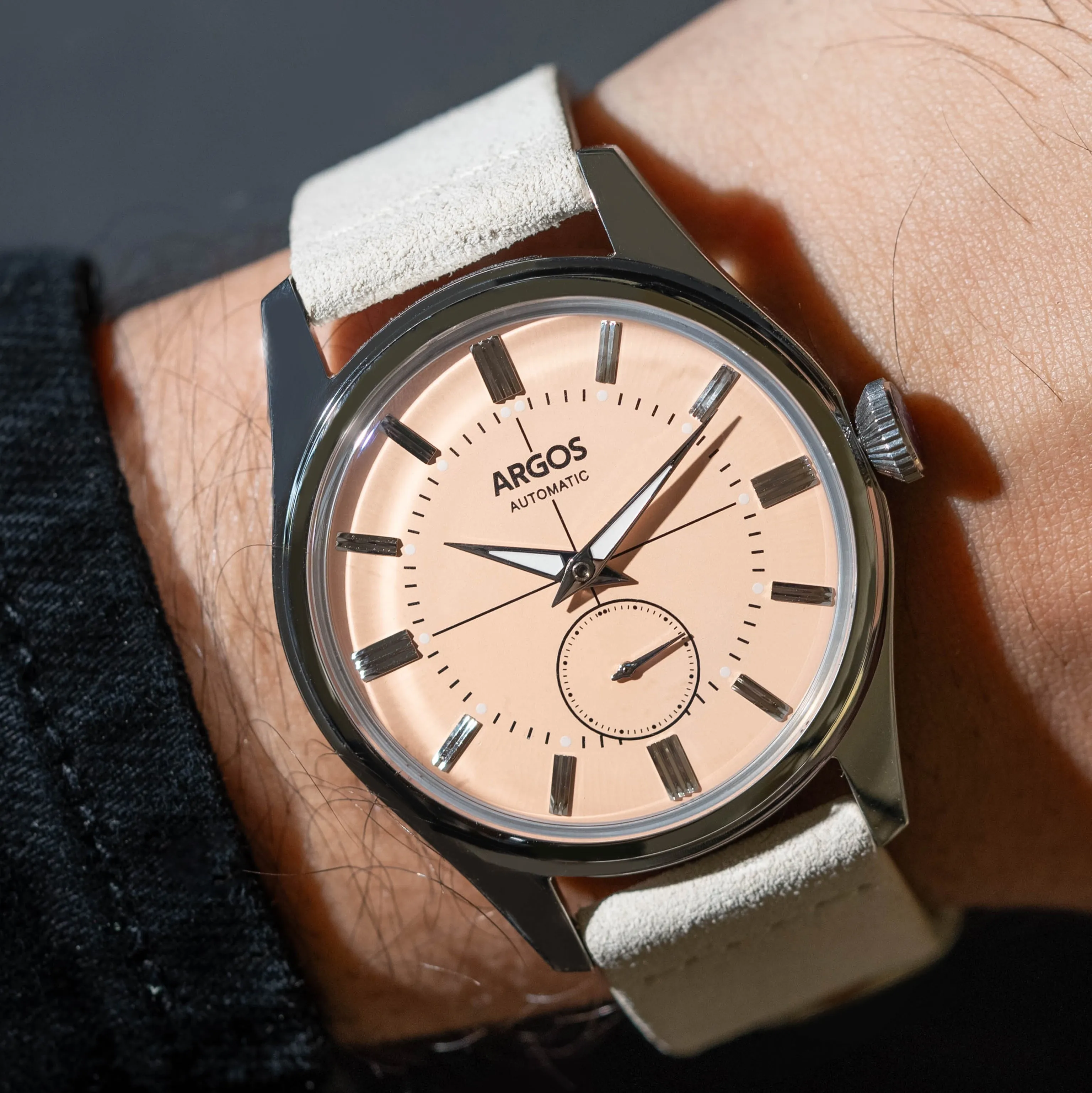 AP3.11 - Pastel Salmon Silver w/ Leather Strap